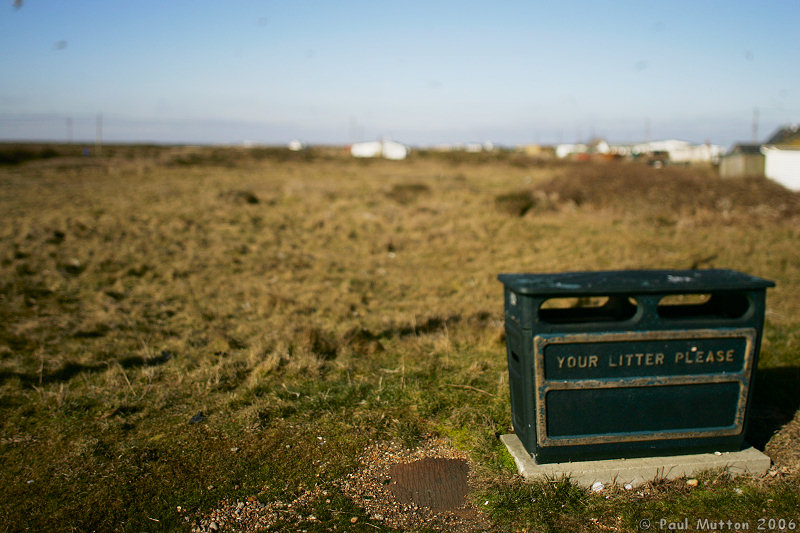 Dungeness Model Litter Bin A8V8898