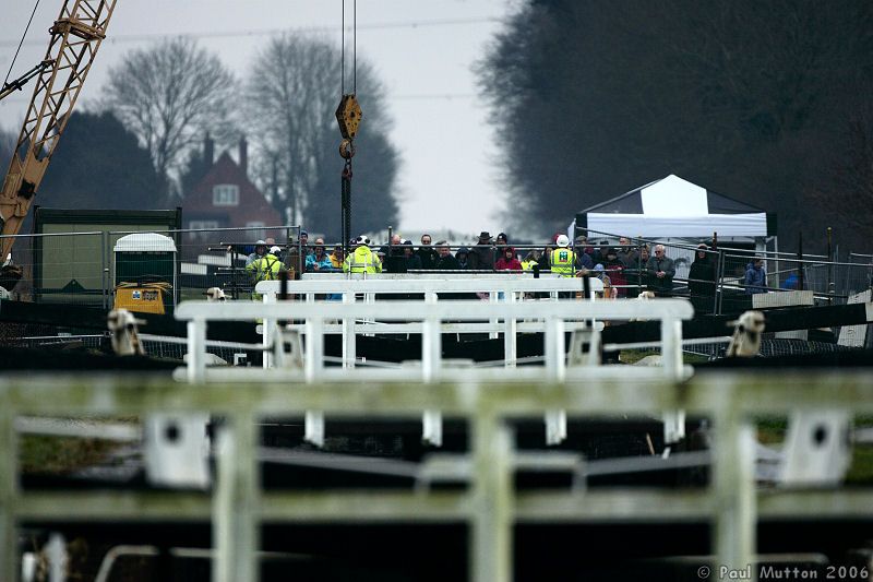 Replacing Lock Gates At Caen Hill GT2E7691